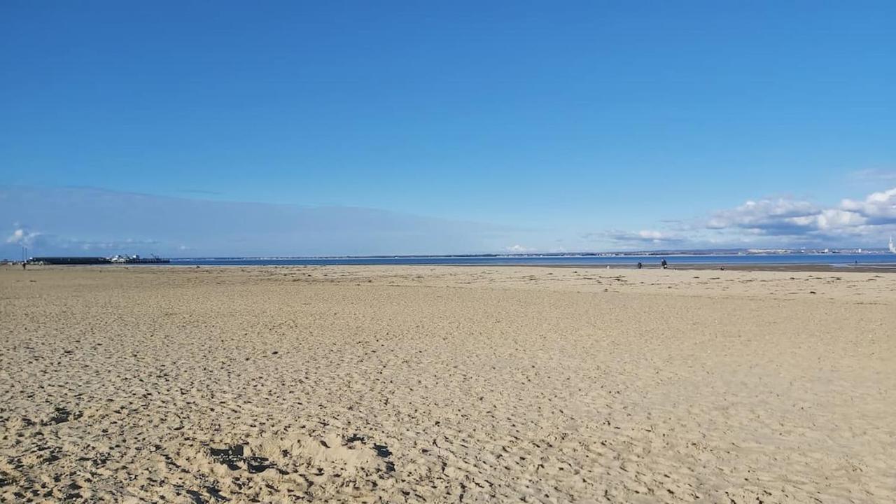 Anchor Down Cottage The Perfect Seaside Retreat Sleeps 4 Beach 2 Mins Ryde  Esterno foto